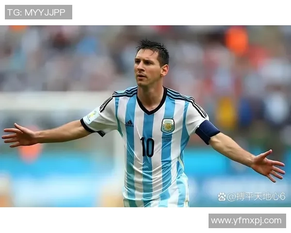 历史五十大足球巨星风采回顾 揭开足坛传奇人物的辉煌篇章